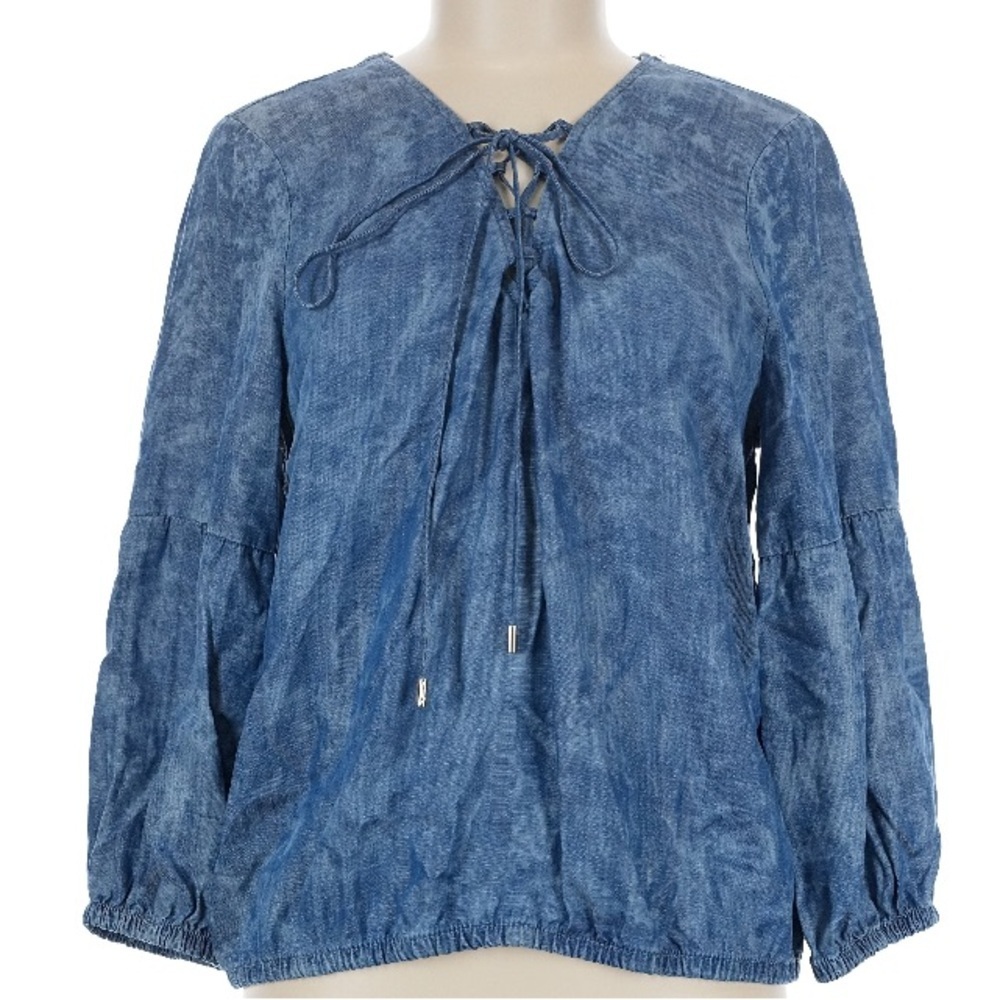 NWT WHITE HOUSE BLACK MARKET Lightweight Denim 3/4 Sleeve Tie Top Size Medium - Picture 2 of 4
